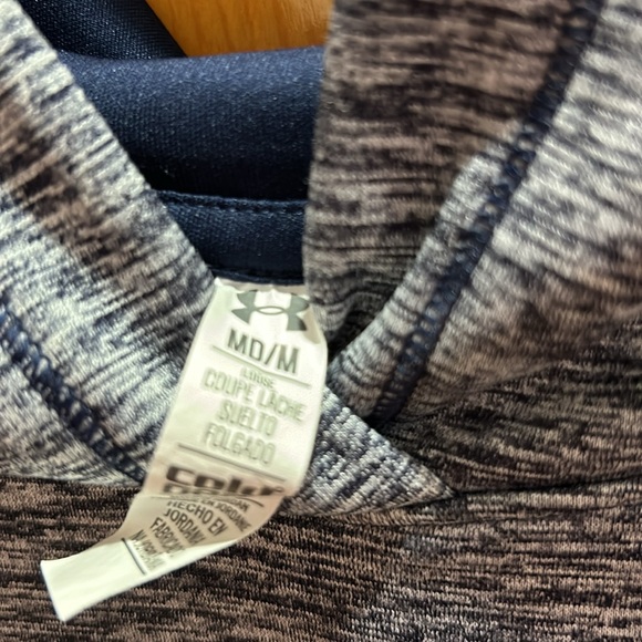 Under Armor med size hoodie - Picture 3 of 3